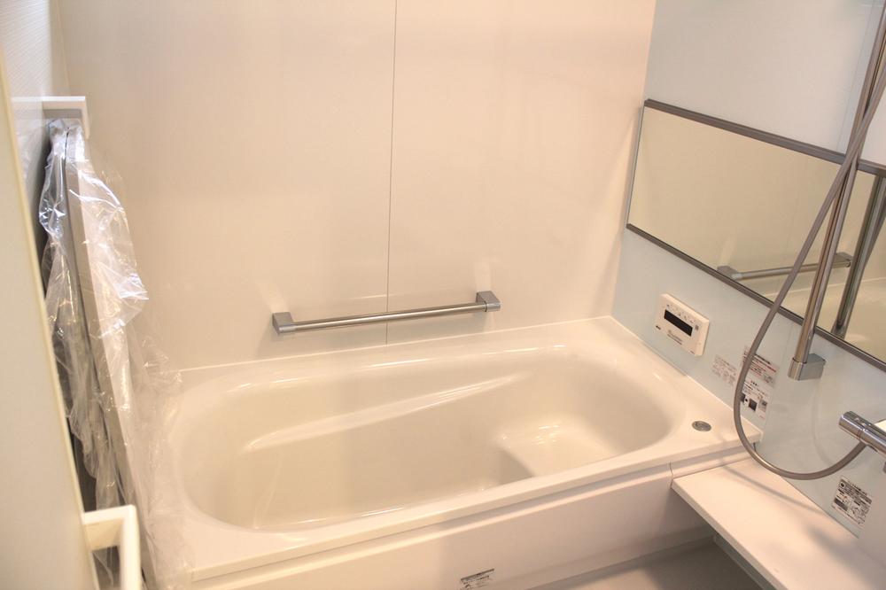 Bathroom. In the spacious bathtub, Relax