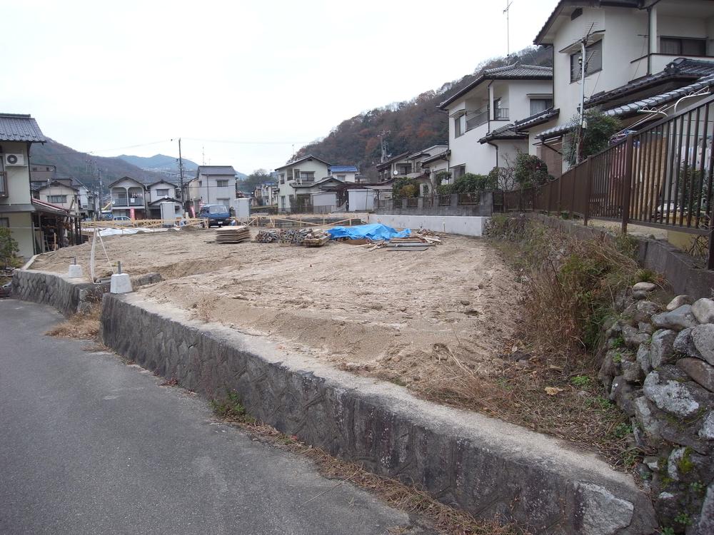 Local appearance photo. Local (12 May 2013) Shooting