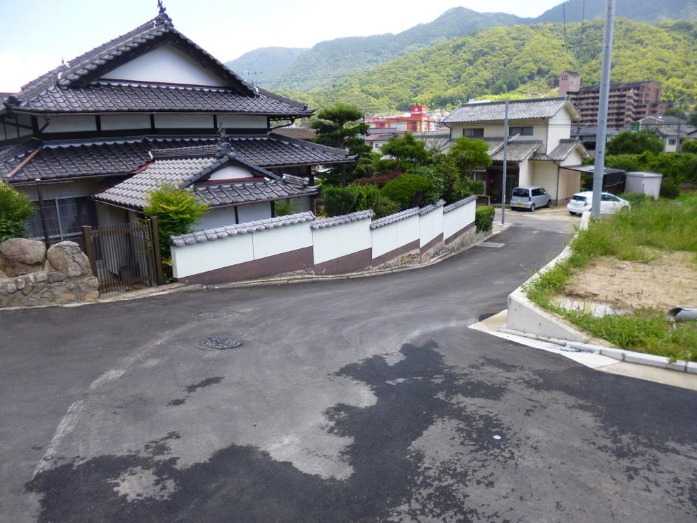 Local photos, including front road. (July 2013) Shooting