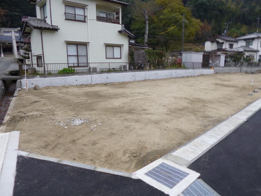 Local appearance photo. Local (12 May 2013) Shooting