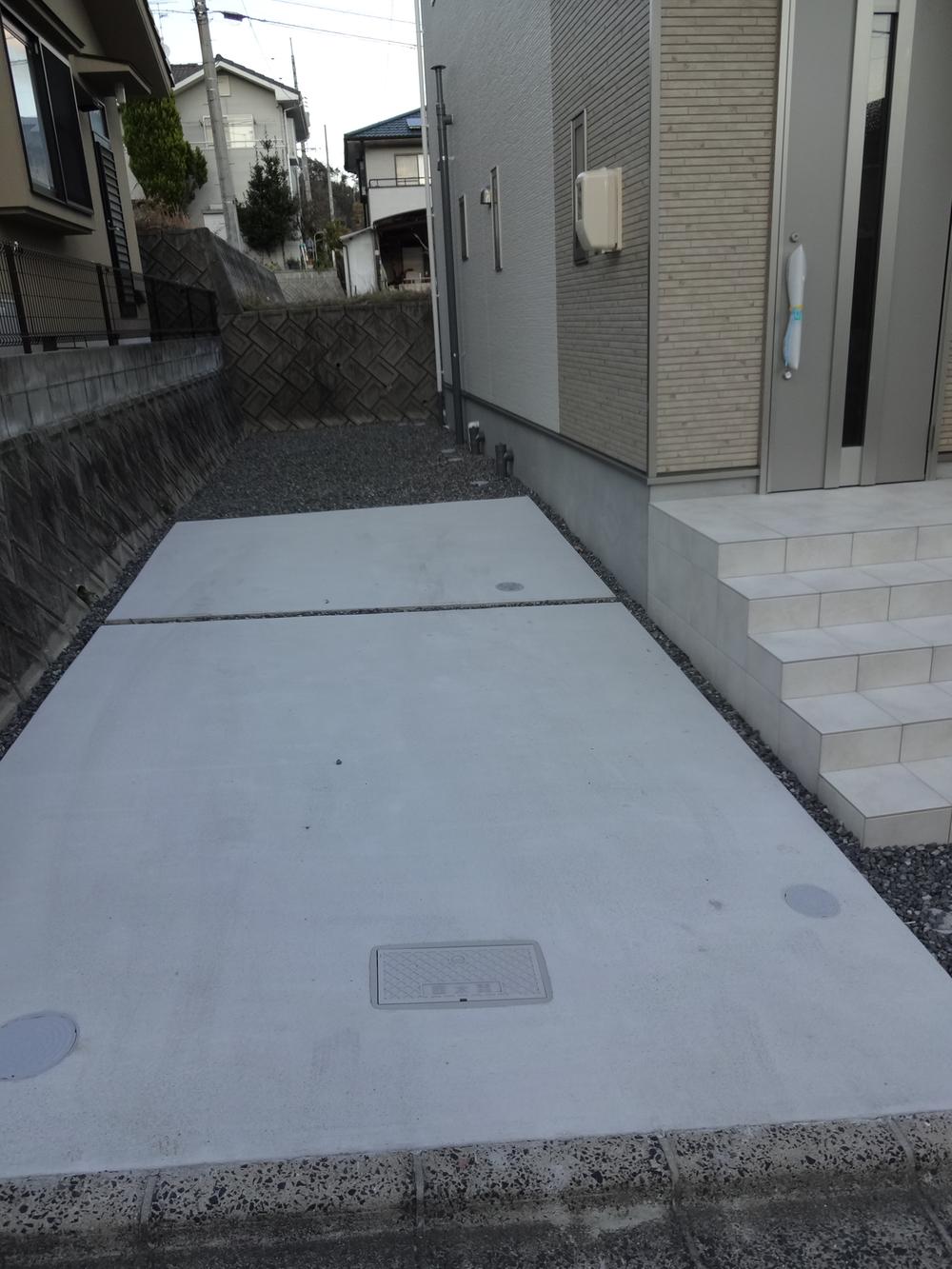 Parking lot. Local (11 May 2013) Shooting