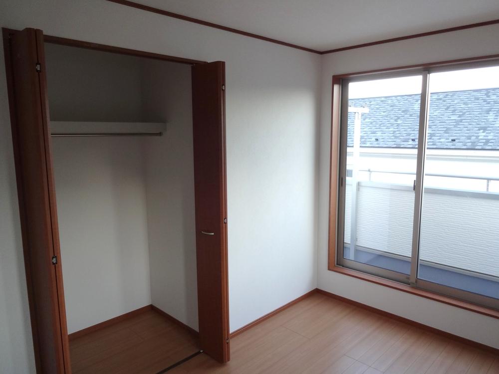 Non-living room. Indoor (11 May 2013) Shooting