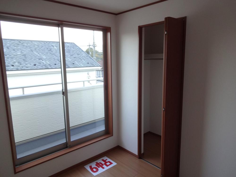 Non-living room. Indoor (11 May 2013) Shooting