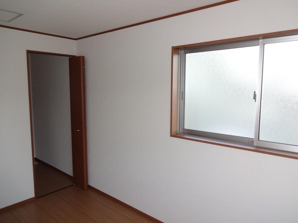 Non-living room. Indoor (11 May 2013) Shooting