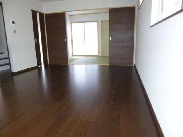 Living. Indoor (11 May 2013) Shooting