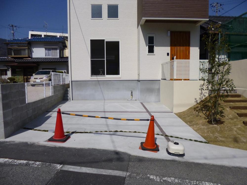 Parking lot. (February 2013) Shooting