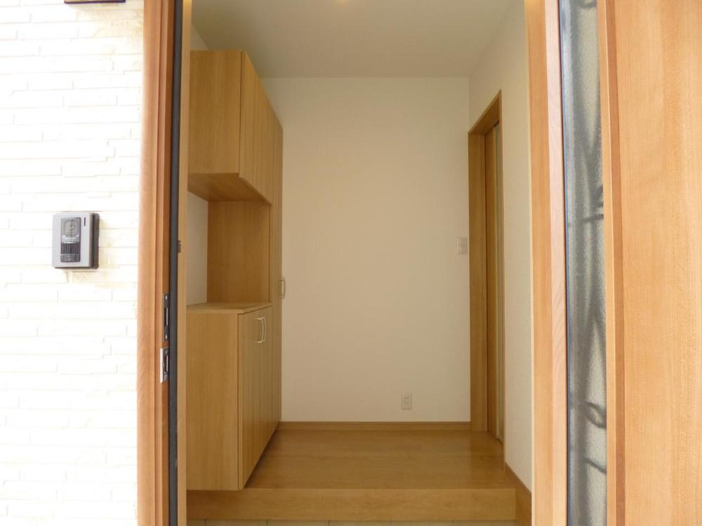 Entrance. (March 2013) Shooting