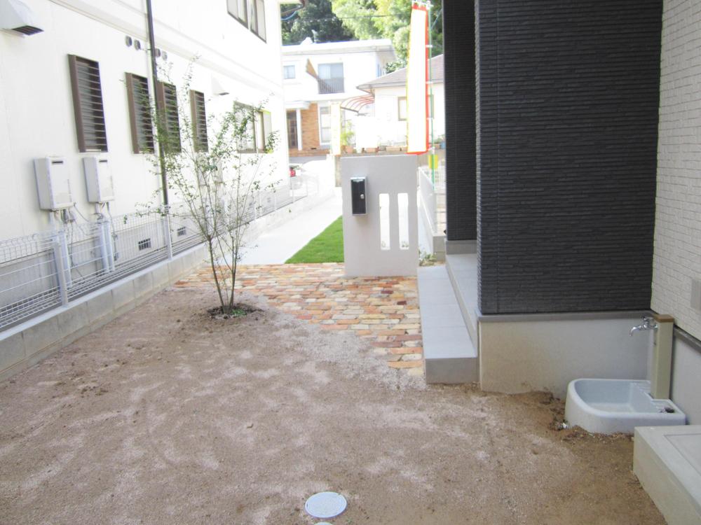 Garden. Local (10 May 2013) Shooting