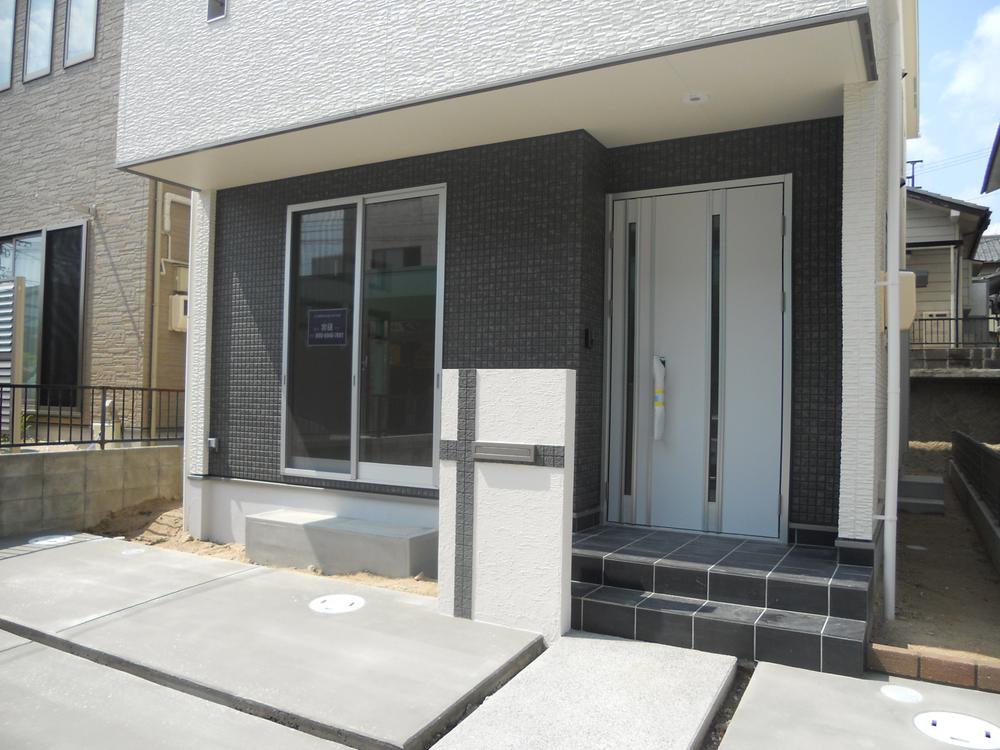 Entrance. Local (September 2012) shooting