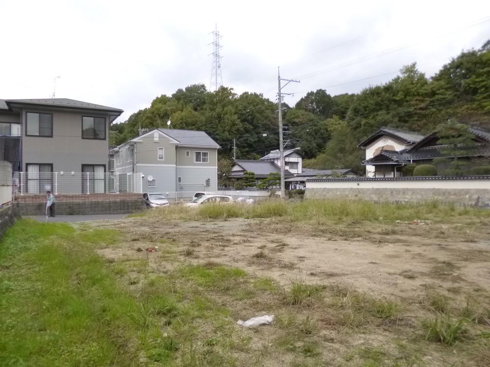 Local appearance photo. Local (11 May 2013) Shooting