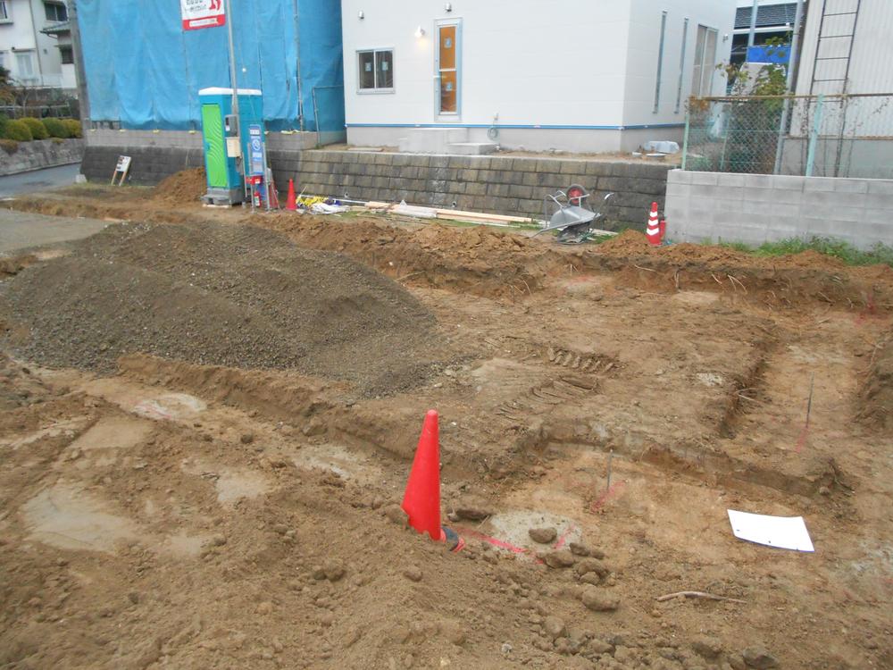 Local appearance photo. Local (12 May 2013) Shooting