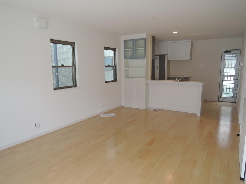 Living. Indoor (11 May 2013) Shooting