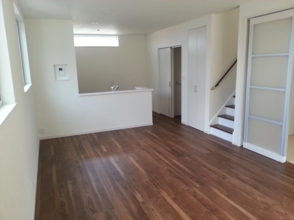 Living. Local (July 2013) Shooting