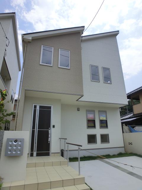 Local appearance photo. Local (August 2013) Shooting