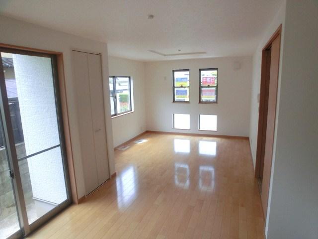 Living. Room (August 2013) Shooting