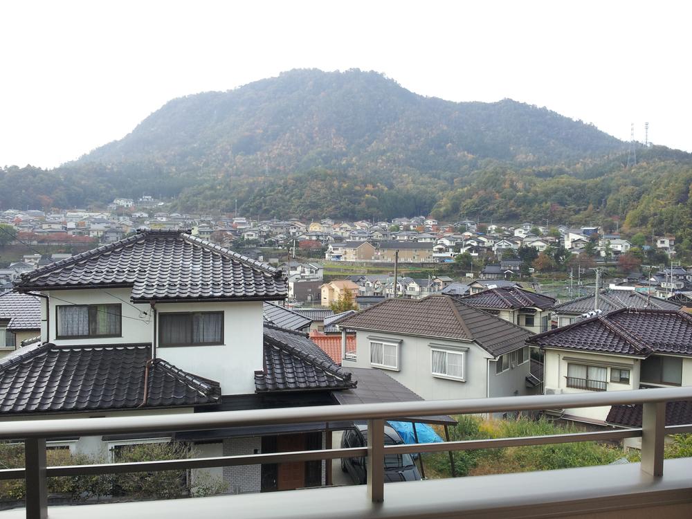 View photos from the dwelling unit