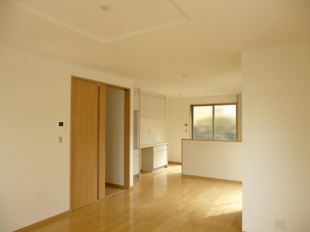 Living. (February 2013) Shooting