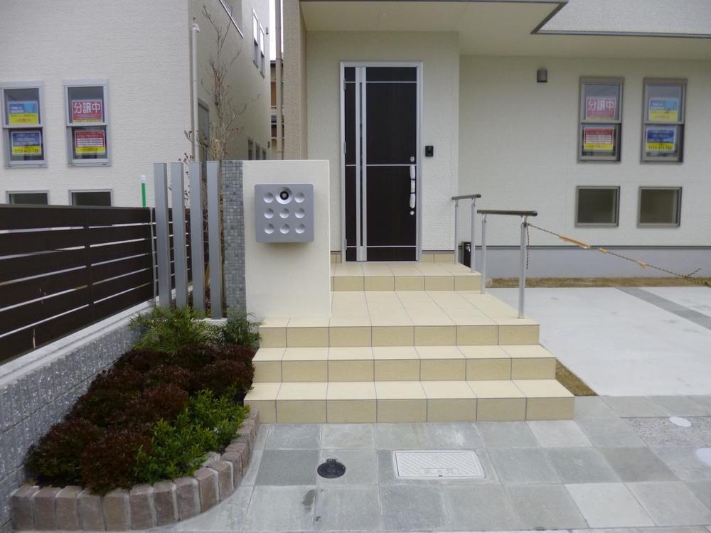 Entrance. (March 2013) Shooting