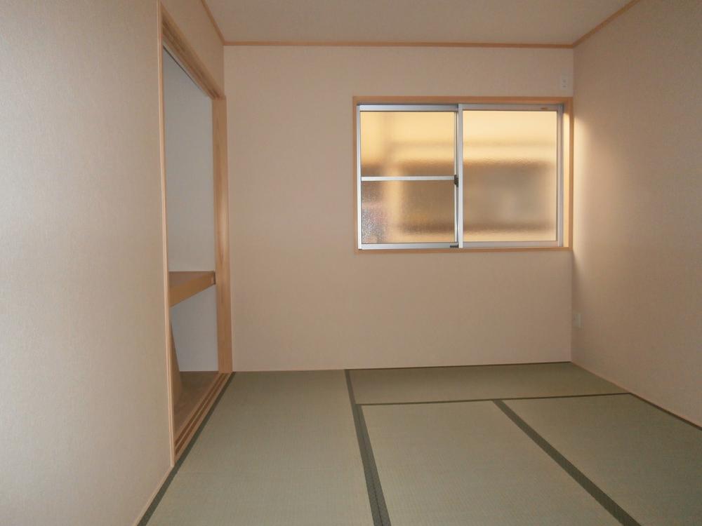 Non-living room. Room (May 2013) Shooting