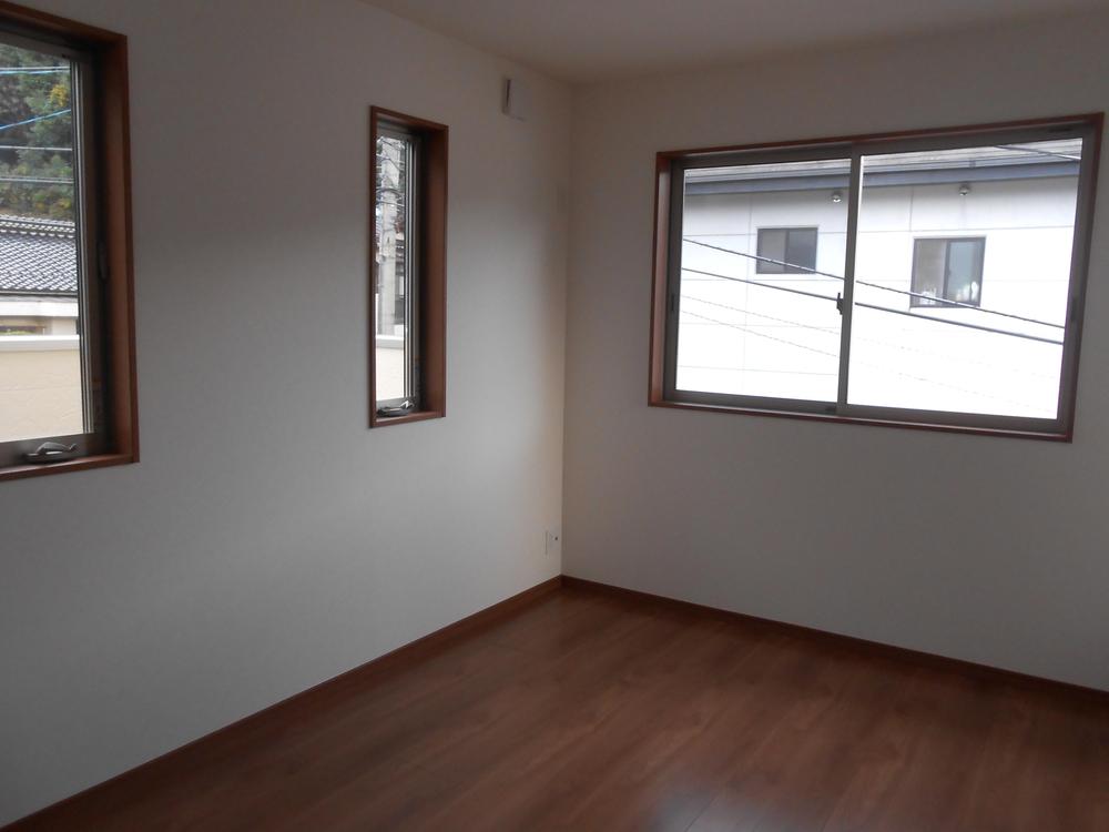 Non-living room. Local (11 May 2013) Shooting