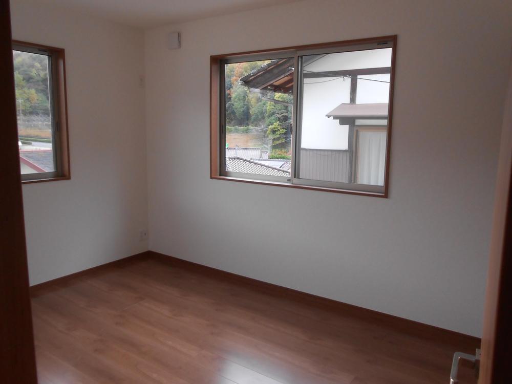 Non-living room. Local (11 May 2013) Shooting