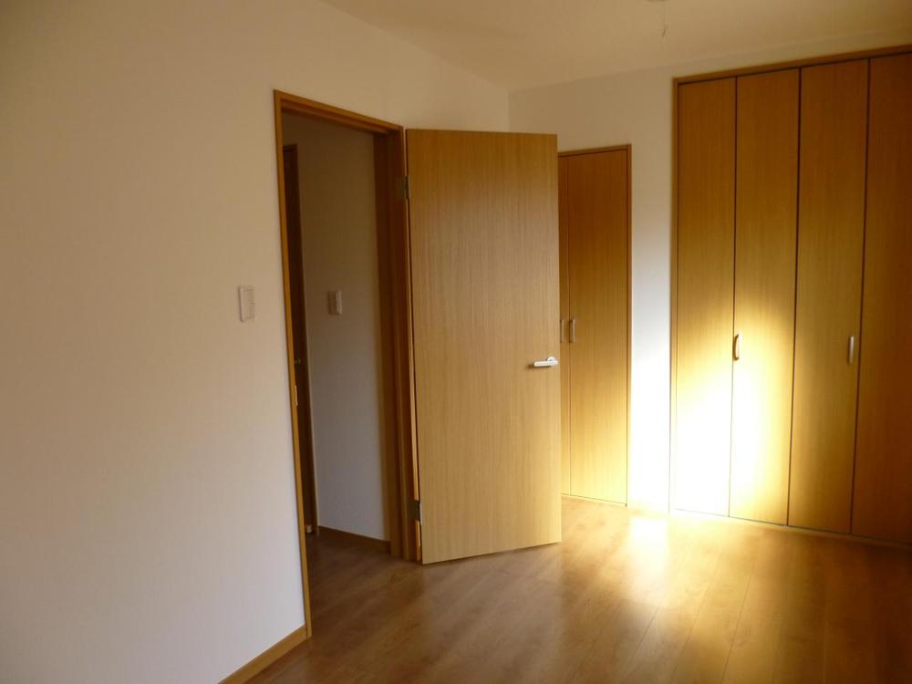 Non-living room. (March 2013) Shooting