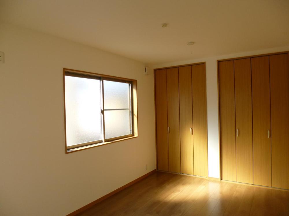 Non-living room. (March 2013) Shooting