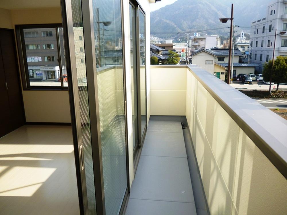 Balcony. 1 Building 3rd floor