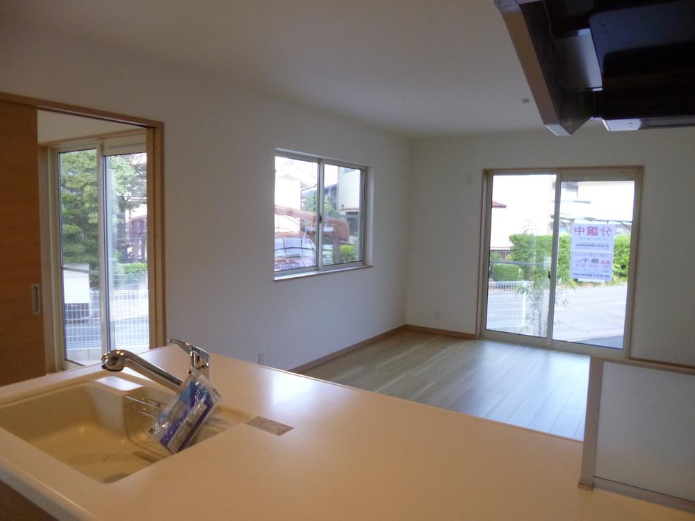 Living. (July 2013) Shooting