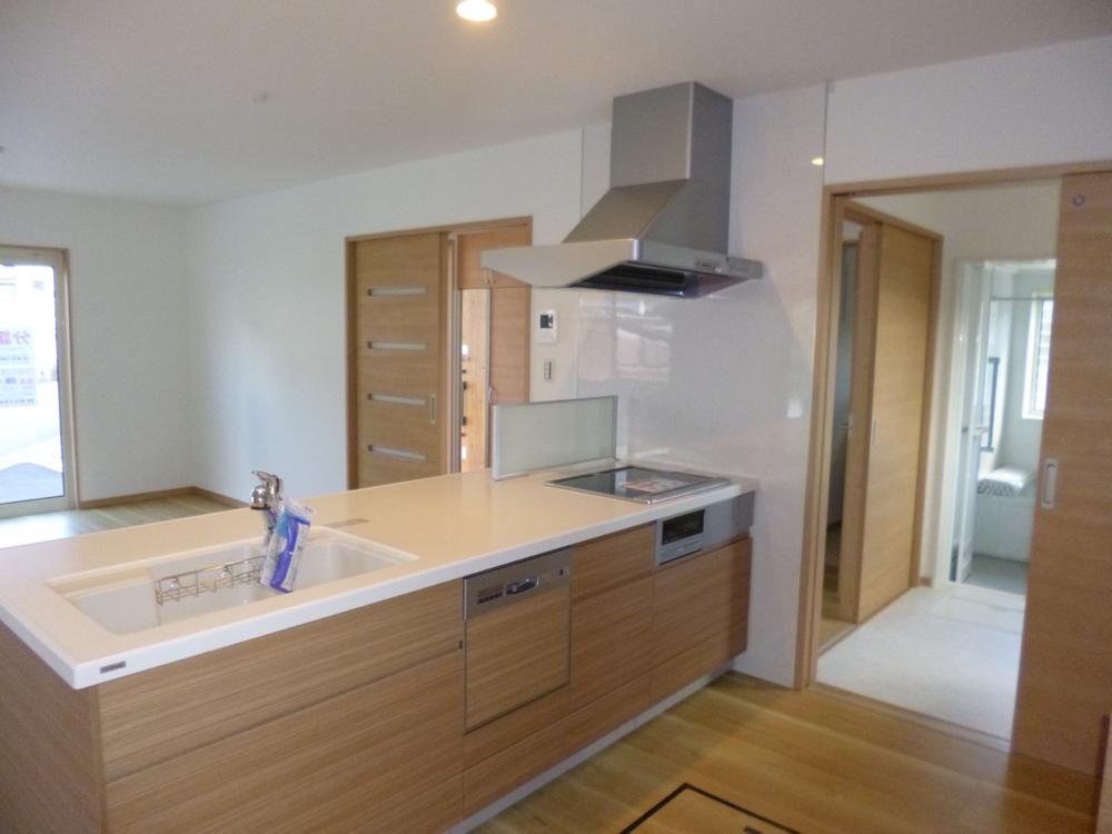 Kitchen. (July 2013) Shooting