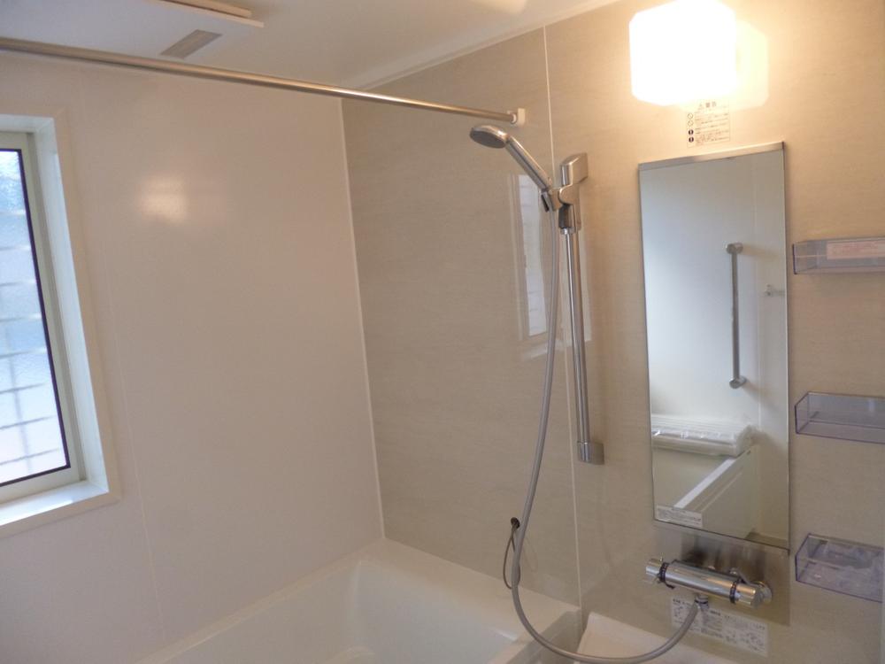 Bathroom. (July 2013) Shooting