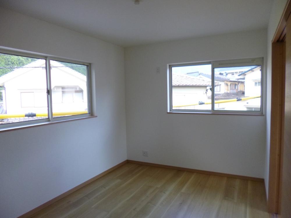 Non-living room. (July 2013) Shooting