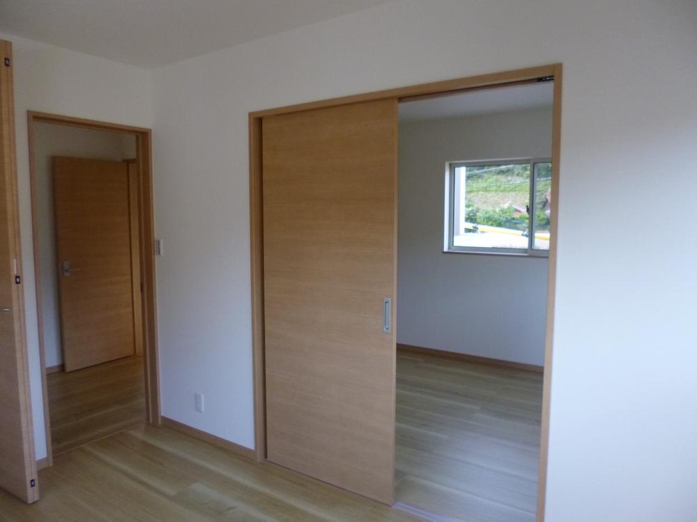 Non-living room. (July 2013) Shooting