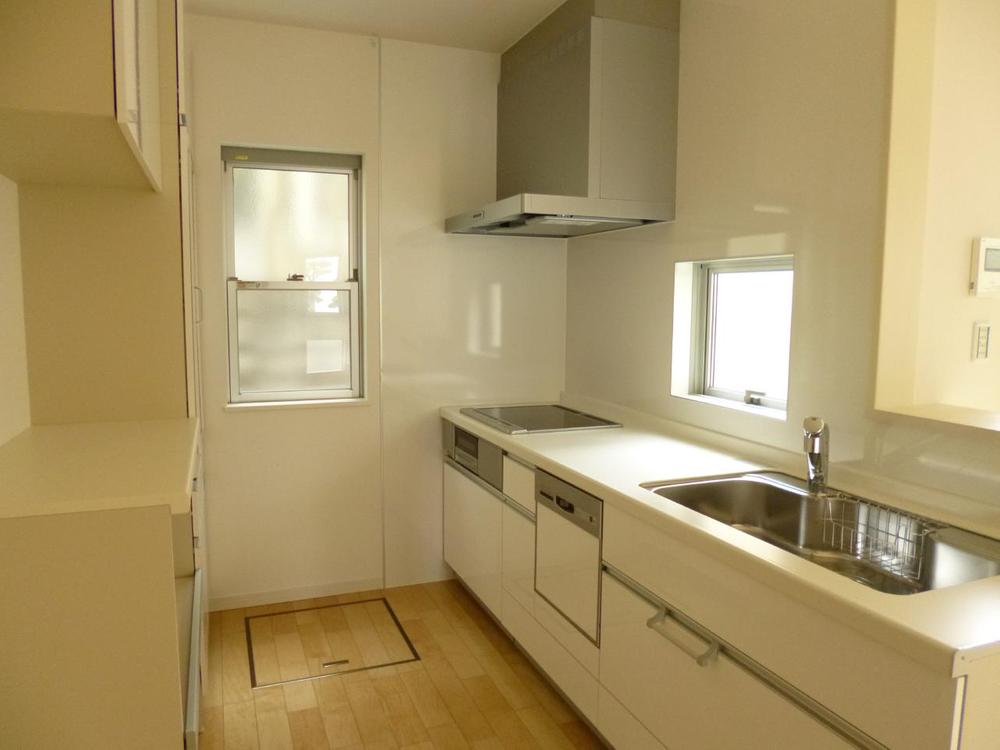 Kitchen. (January 2013) Shooting