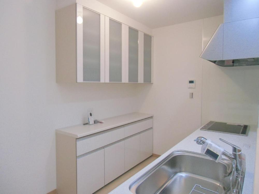 Kitchen. (September 2012) shooting