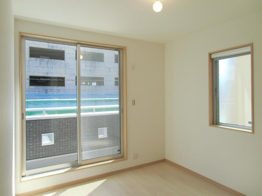 Non-living room. (September 2012) shooting