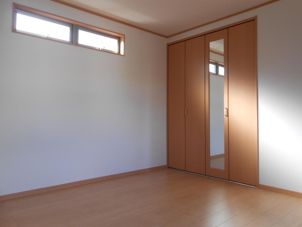 Non-living room. Local (12 May 2013) Shooting