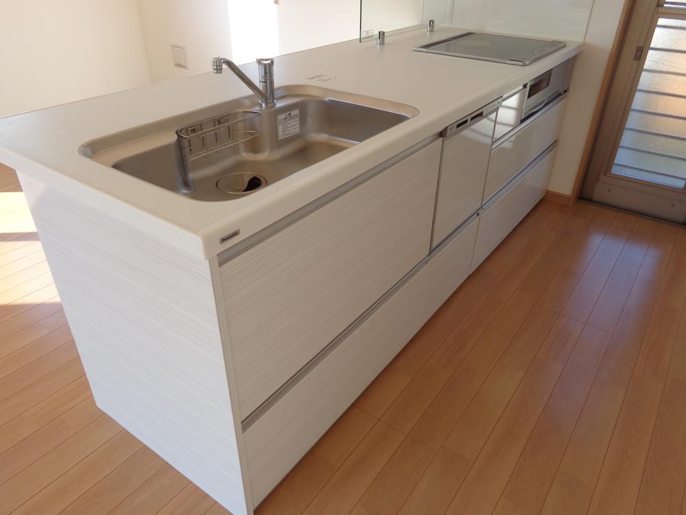 Kitchen. Clean kitchen. 