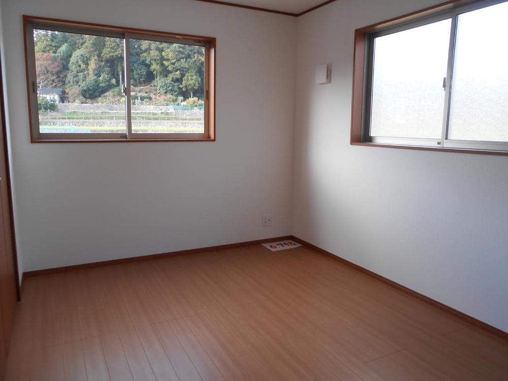 Non-living room. Local (11 May 2013) Shooting