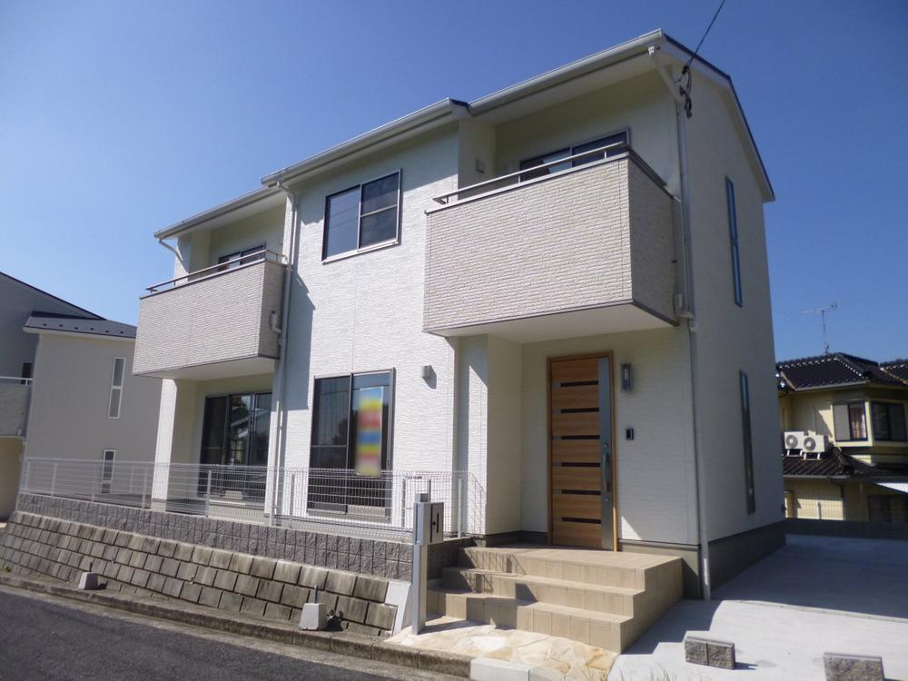 Local appearance photo. Local (March 2013) Shooting