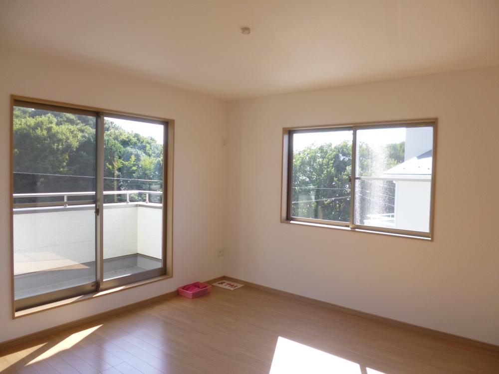 Non-living room. (March 2013) Shooting