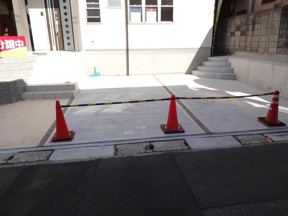 Parking lot. Local (September 2013) Shooting