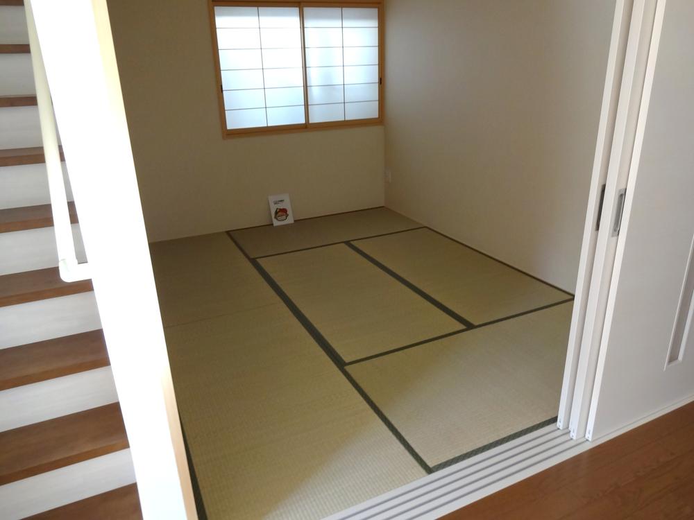 Non-living room. Indoor (September 2013) Shooting