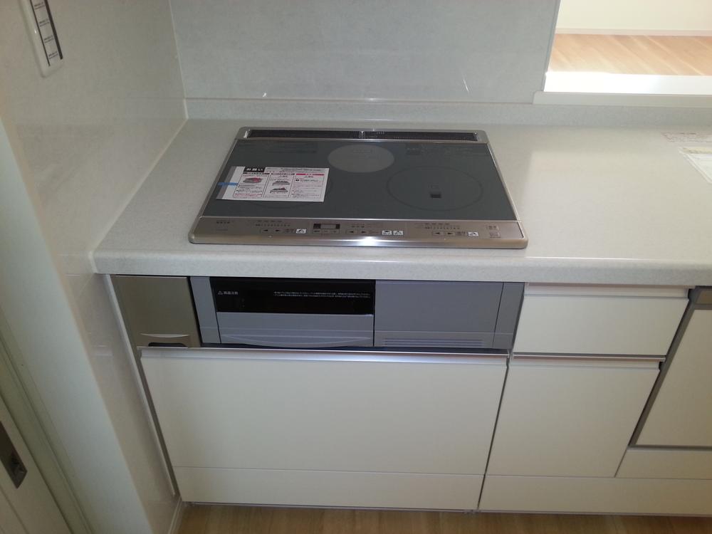 Kitchen. Local (09 May 2013) Shooting