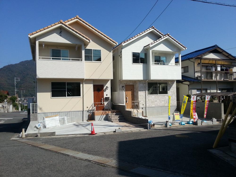 Local photos, including front road. Local (09 May 2013) Shooting