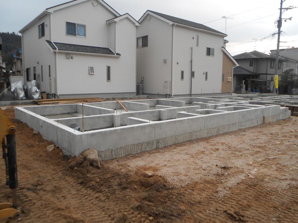 Local appearance photo. Local (12 May 2013) Shooting