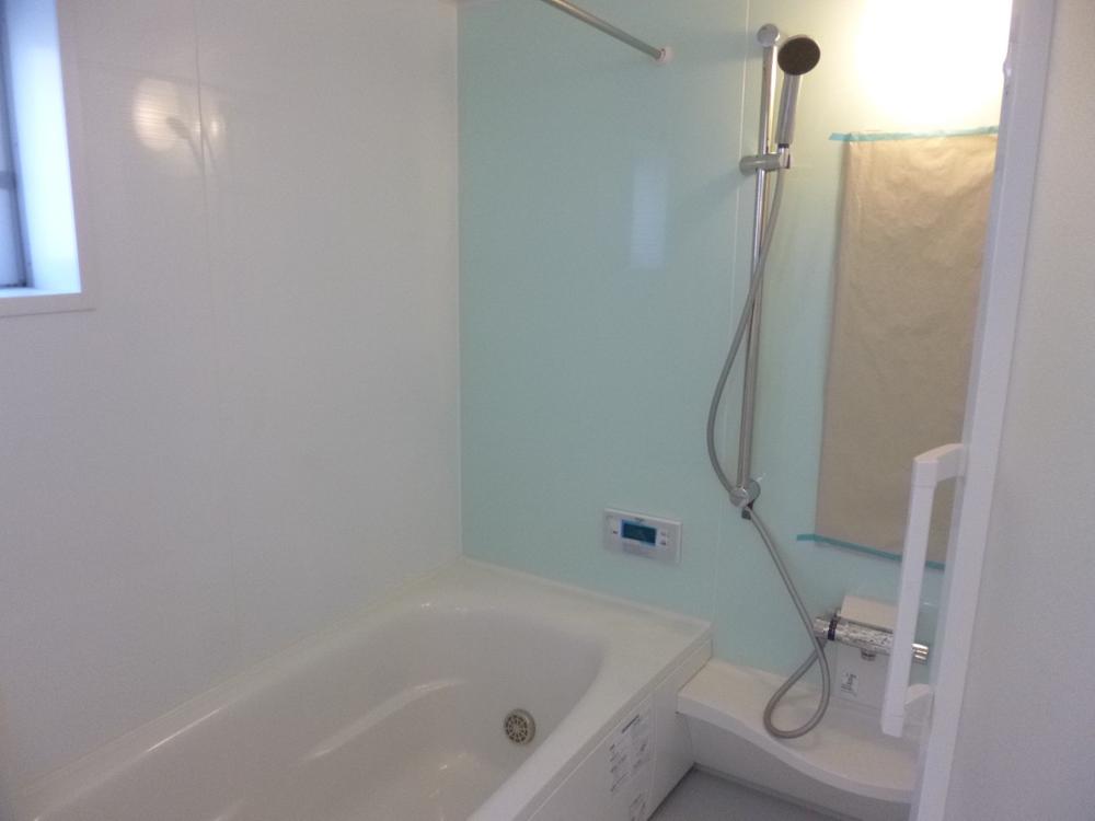 Bathroom. (March 2013) Shooting