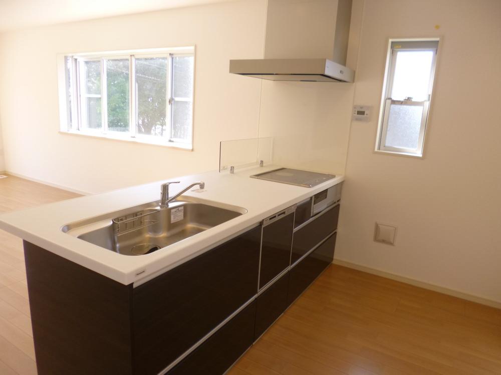 Kitchen. (March 2013) Shooting