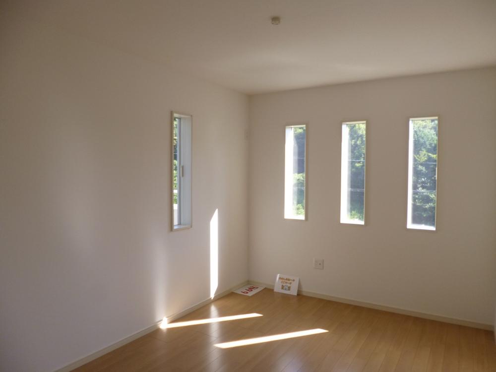 Non-living room. (March 2013) Shooting