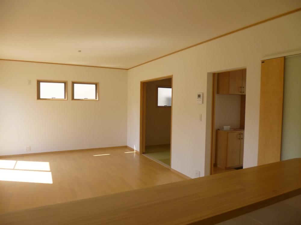 Living. (August 2013) Shooting